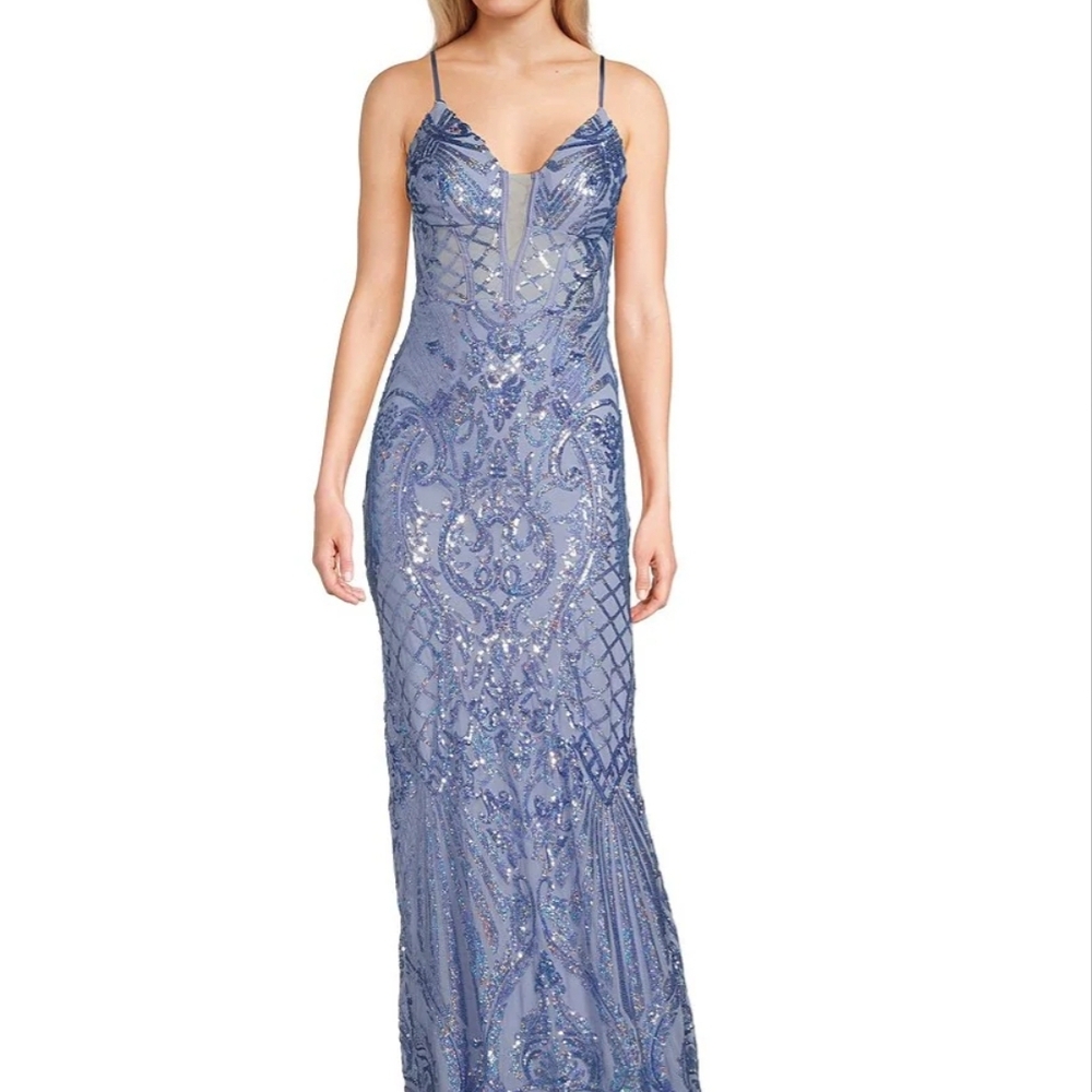 Elegant Blue Evening Gown